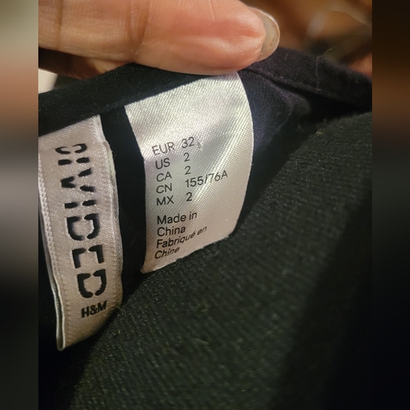 Dividend H& M Black long Sleeve Casual Dress - Picture 6 of 8